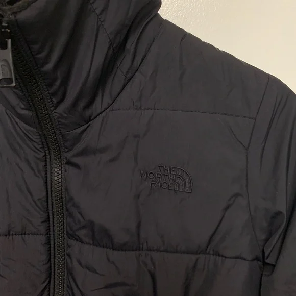 The North Face Down Puffy Jacket - Picture 4 of 9